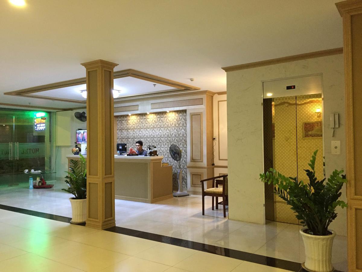 Huy Hoang 1 Hotel ホーチミン市 エクステリア 写真