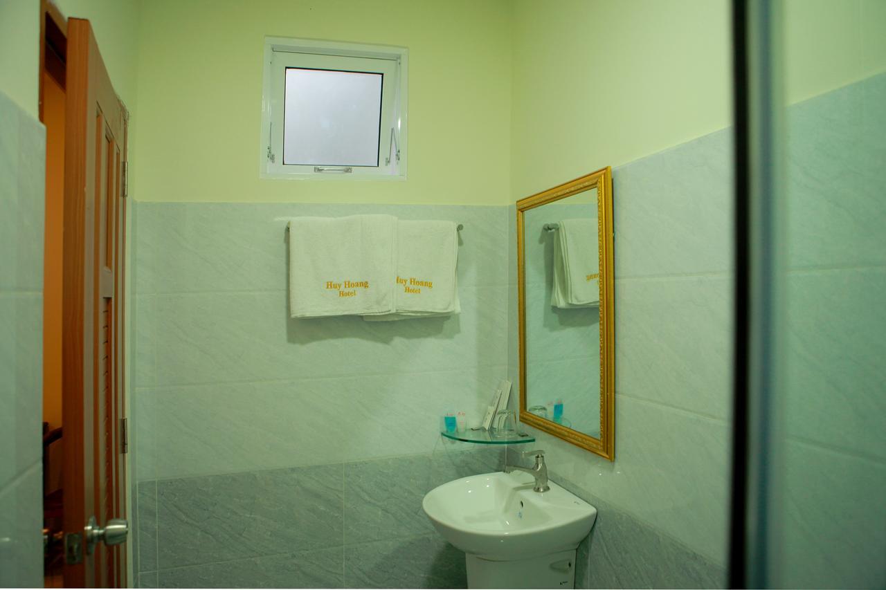 Huy Hoang 1 Hotel ホーチミン市 エクステリア 写真